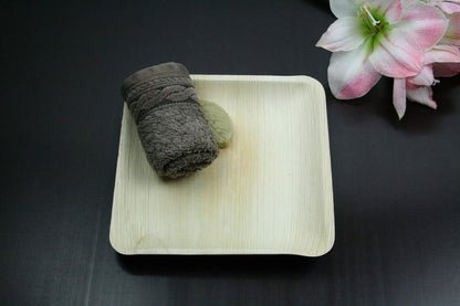 Waipur Piatti in Foglia di Palma Ecologici - 25 Pz Quadrati 20x20 cm - Stoviglie usa e getta Compostabili Eleganti - Leggeri e Resistenti - Simile al Bamboo e al Legno - Ideale per Feste